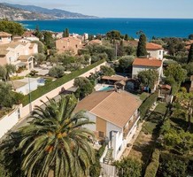 Вилла с бассейном в Roquebrune Cap Martin, продажа. №35347. ЭстейтСервис.