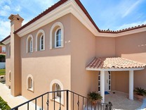 Вилла с четырьмя спальнями в Нова Санта Понса